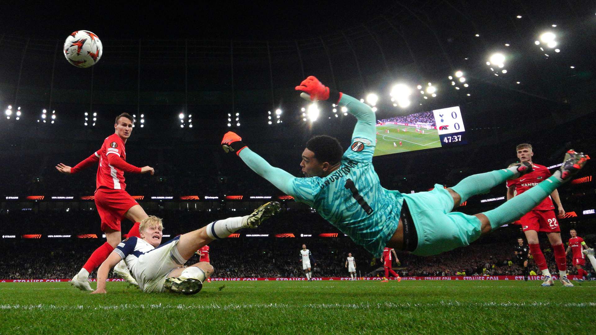 的传中球 的传中球